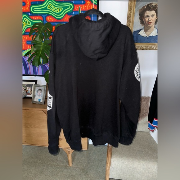 VERSACE - Picture 2 of 5